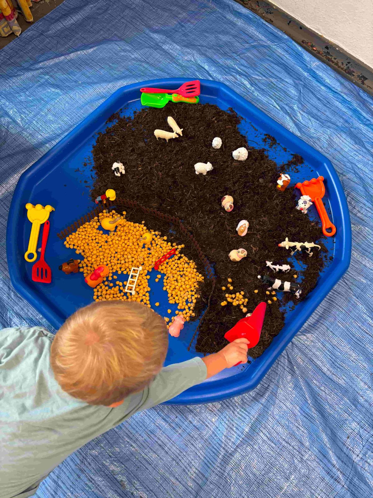 Bubbles and play at a Splat session
